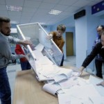 У Дніпропетровську пораховано вже більшу половину голосів